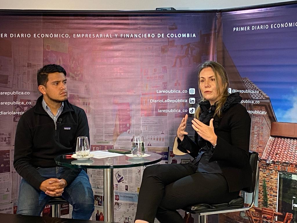 #EnVivo🔴| Nuestra rectora <a href="/emiliarestrepo/">Emilia Restrepo</a> en el espacio en vivo de <a href="/larepublica_co/">Diario La República</a> hablando sobre el presente y el futuro de los componentes educativos del CESA.

Sigue la transmisión aquí👉 larepublica.co