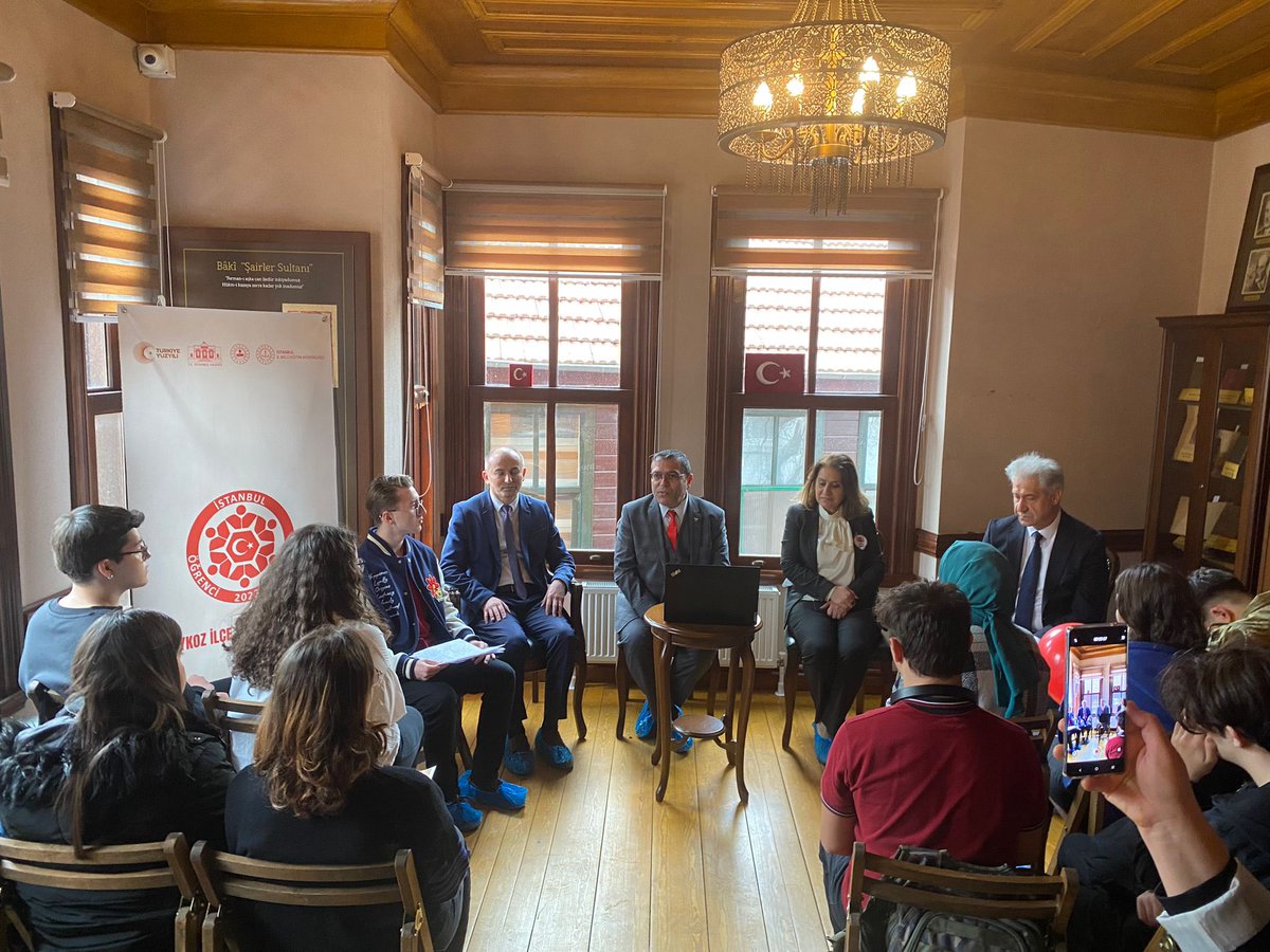 BeykozFCAL's tweet photo. 12 Mart İstiklâl Marşı'nın Kabulü ve Mehmet Akif Ersoy'u Anma Haftası münasebetiyle Beykoz Öğrenci Meclisi organizasyonuyla Mehmet Akif Ersoy Şiir Müzesinde Milli Eğitim Müdürümüz Sevcenur ÖZCAN'ın katılımlarıyla "Şiir Dinletisi" gerçekleştirildi. @MEMBeykoz @TC_istanbul https://t.co/qrtHf9JF81