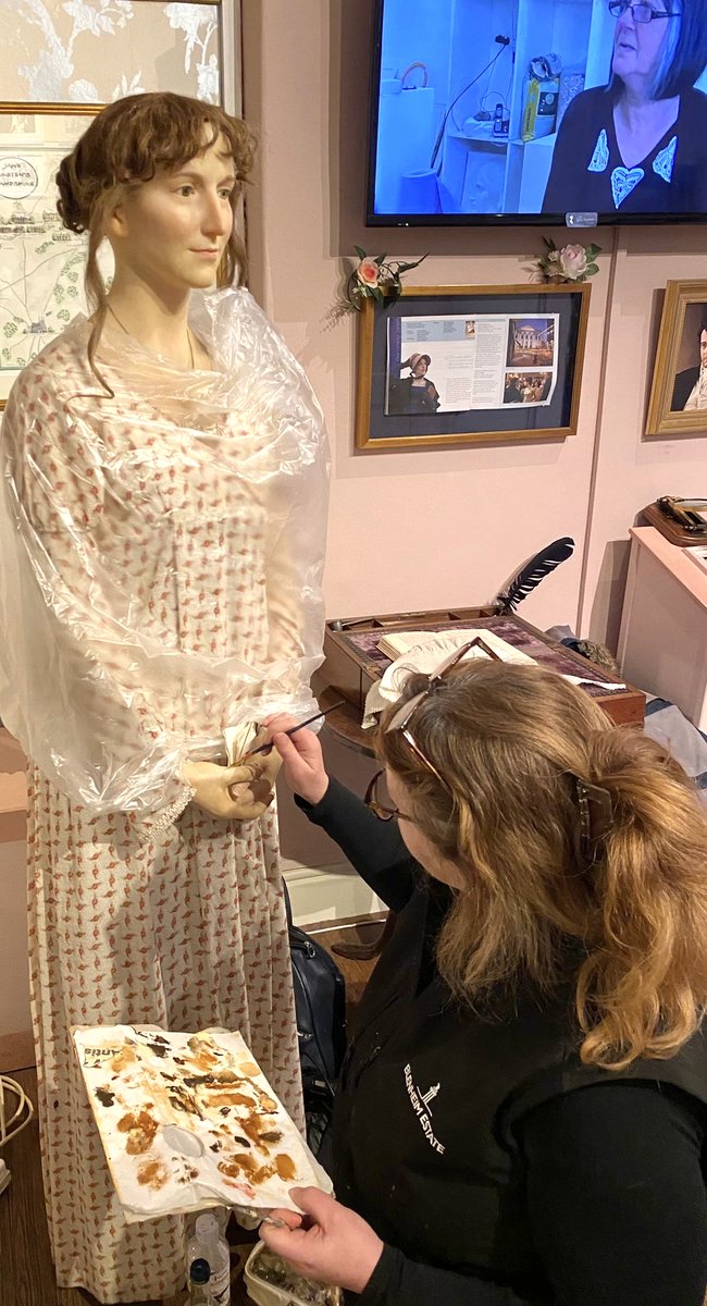Our famous Jane Austen waxwork requires consistent upkeep. 🎨 Therefore, we're thrilled to have such skilled artists on hand to ensure that our Jane is meticulously cared for from head to toe. 👀 #janeaustencentre #janeaustenwaxwork #regency #history #PrideandPrejudice
