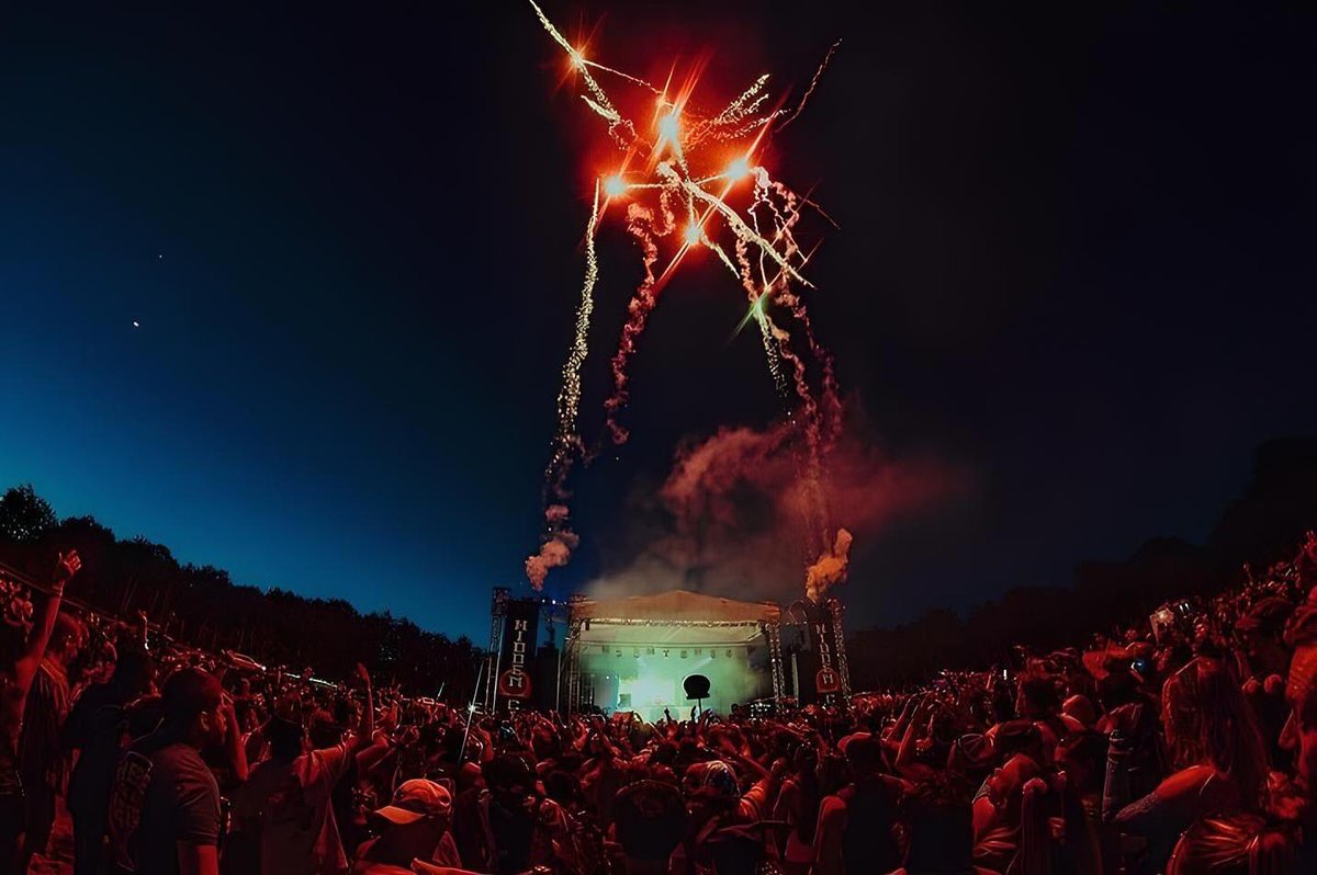 quenchbuggy's tweet photo. We are getting closer to Hidden City Music Festival - only 12 days! 🔥 Not sure where else you could experience DJ Diesel (aka Shaquille O' Neal) playing a set in a giant pyramid! 

Photo via @HiddencityMF https://t.co/tp6Ml5uxIS