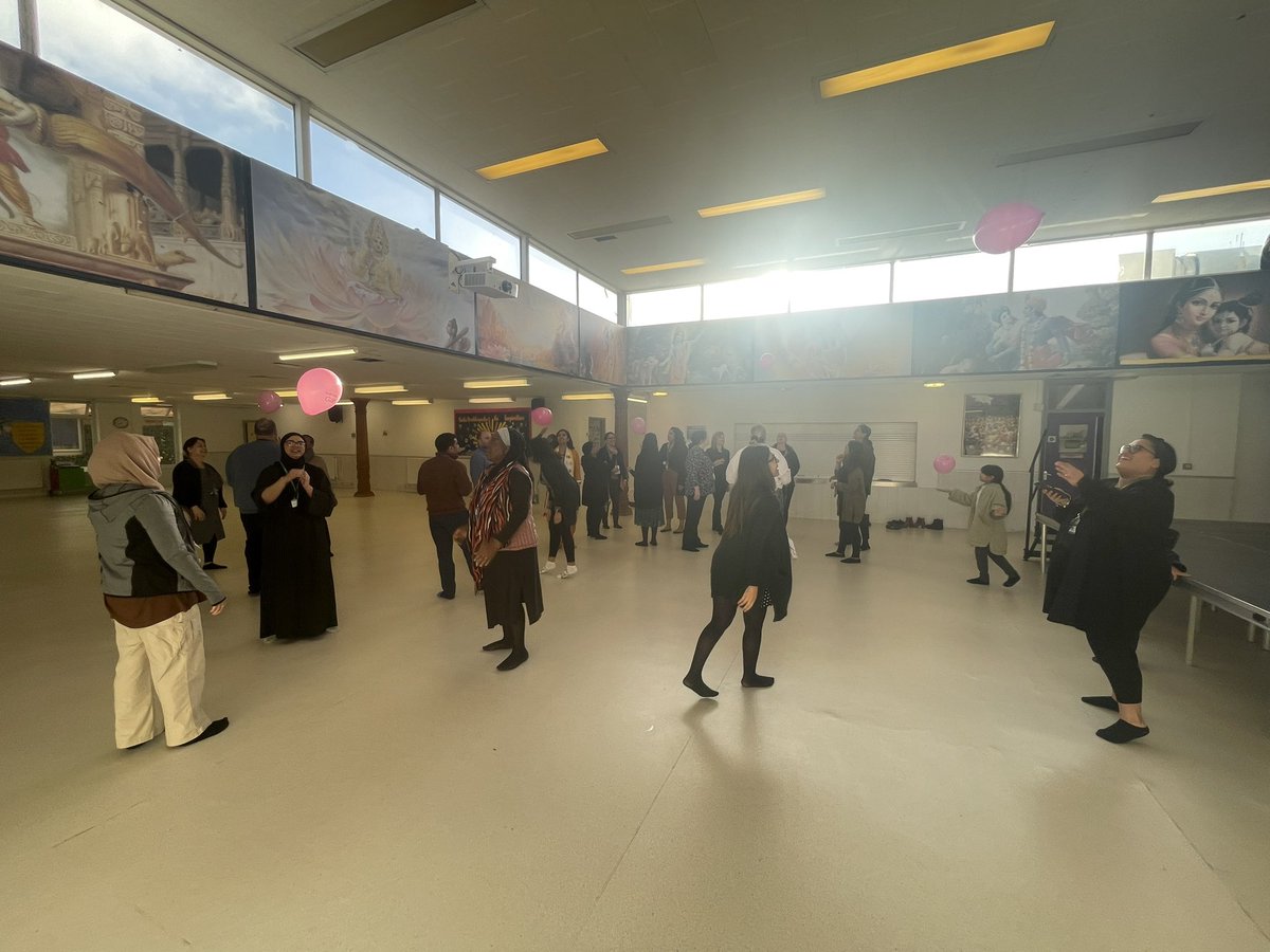 Todays briefing included a team building challenge led by Ms Janab: keeping the balloon in the air for as long as possible with extra challenges. I tried to sabotage them but all teams were highly effective and communicated well! #TeamworkMakesTheDreamWork #wellbeing