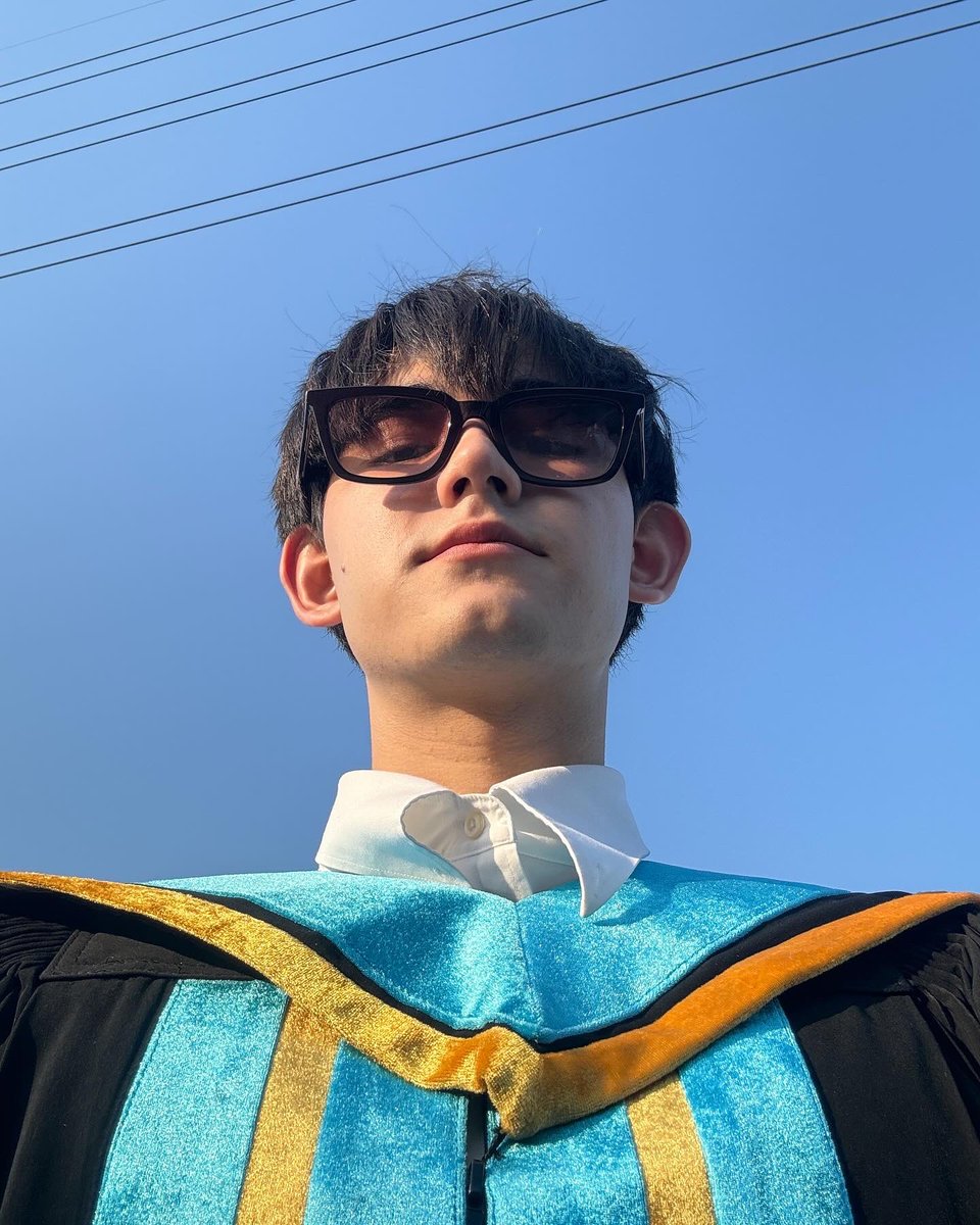 Drake_Laedeke's tweet image. I GRADUATED!!

🗓️ 29th March 2024
🕒 12:00-16:00 PM
📍University of the Thai Chamber of Commerce (UTCC)
