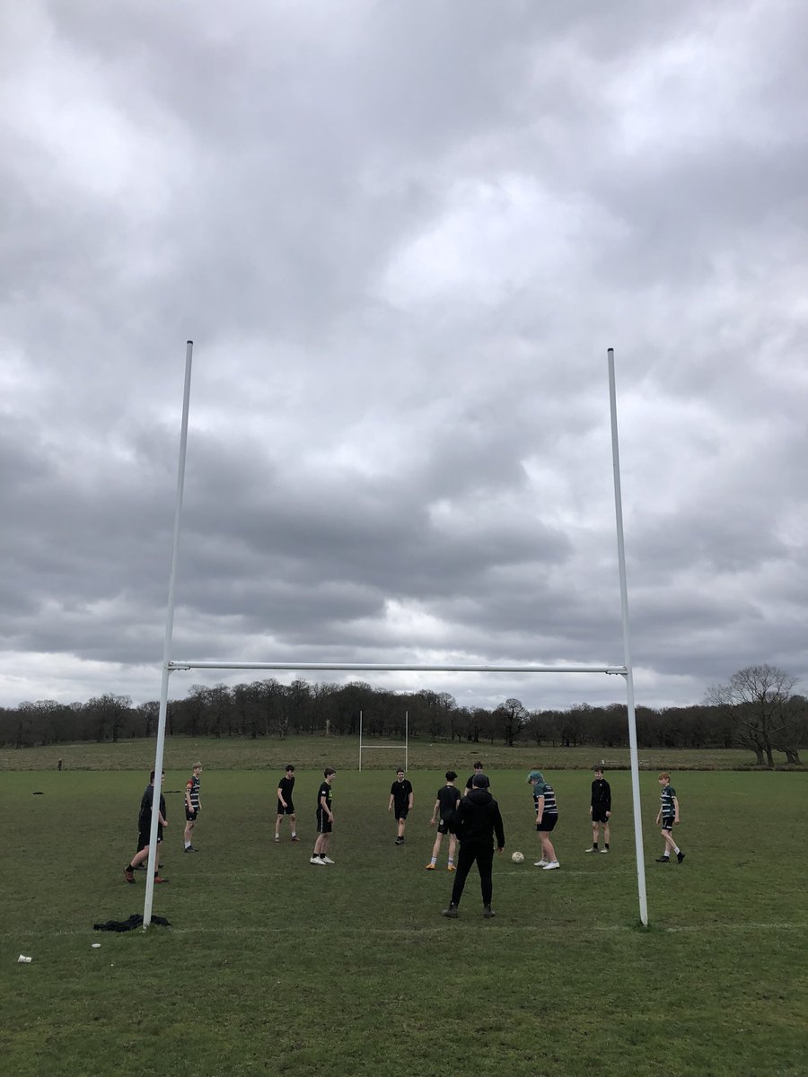 Great session at Richmond Park…finished off with some headers and volleys. @LuttHigh