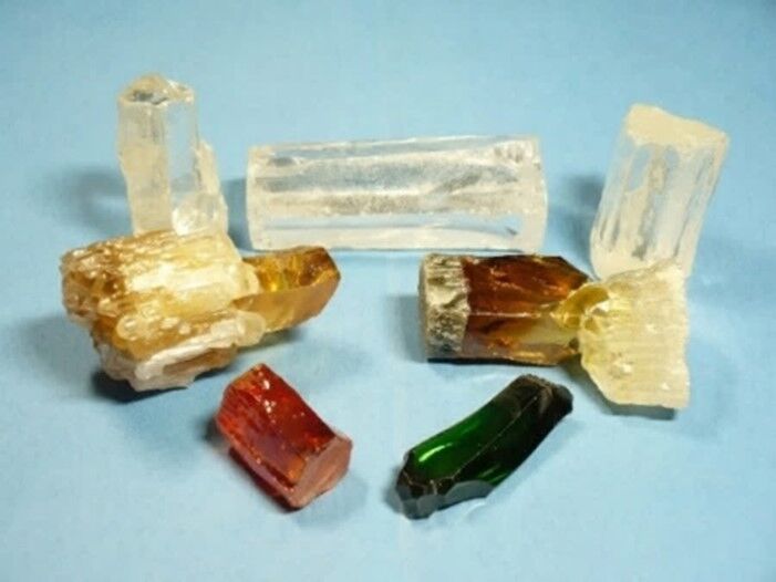 ASymbologist's tweet photo. As a Dr. of geology/crystallography, Enzmann made gems. Gems are symbolic and are also used in healing. Thanks to FREA for the image from the Enzmann Museum.
#thesymbologist #enzmann #geology #gems #gemhealing #symbolism https://t.co/0XXu90QykO