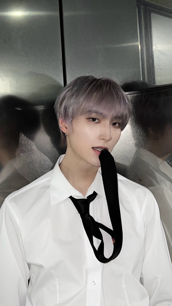 XODIAC_MEMBERS's tweet photo. [#범수] 

오늘 응원소리 너무 최고야!! (약!!속!!!)사랑해 쏘블리💜 

#XODIAC #소디엑 #BEOMSOO #범수 https://t.co/YlKher7JJi