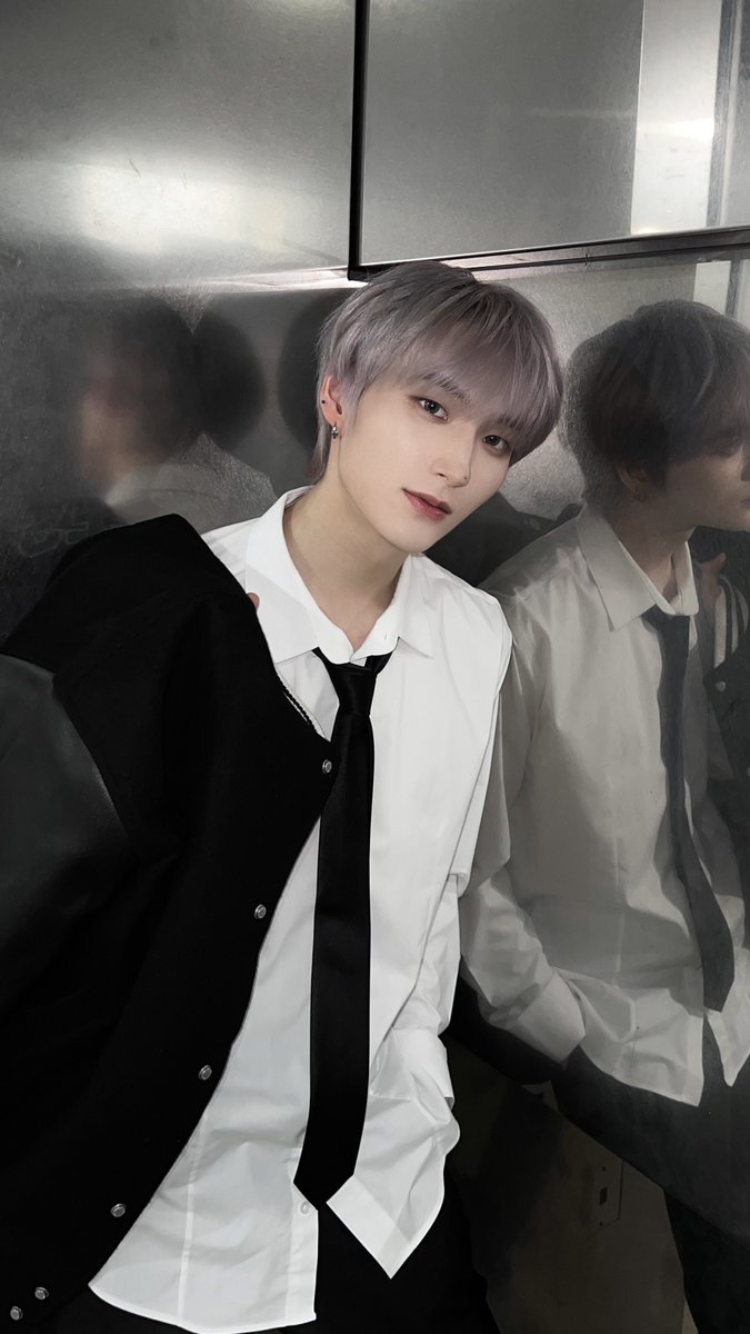 XODIAC_MEMBERS's tweet photo. [#범수] 

오늘 응원소리 너무 최고야!! (약!!속!!!)사랑해 쏘블리💜 

#XODIAC #소디엑 #BEOMSOO #범수 https://t.co/YlKher7JJi