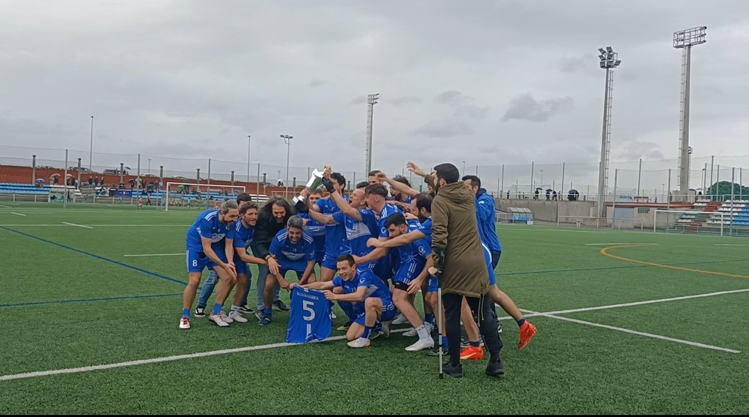 FillosdeBreogan's tweet image. Feliz lun5 ☠️💙🏐