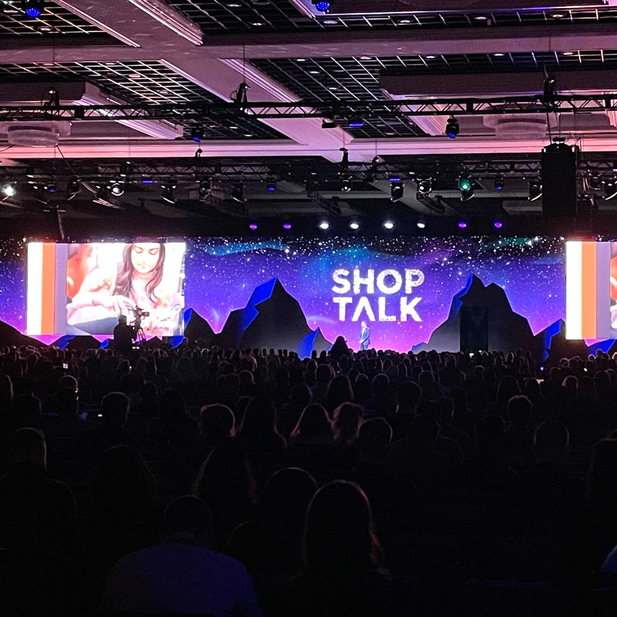 FirstInsight's tweet photo. We're live from @Shoptalk's Spring Event in Las Vegas! If you're attending, make sure to connect with us by visiting our nook N140.

Comment below if you'd like to meet with us. 👇

#Shoptalk2024 #Retail #Event #Technology #FirstInsight https://t.co/jc9G4MGEdz
