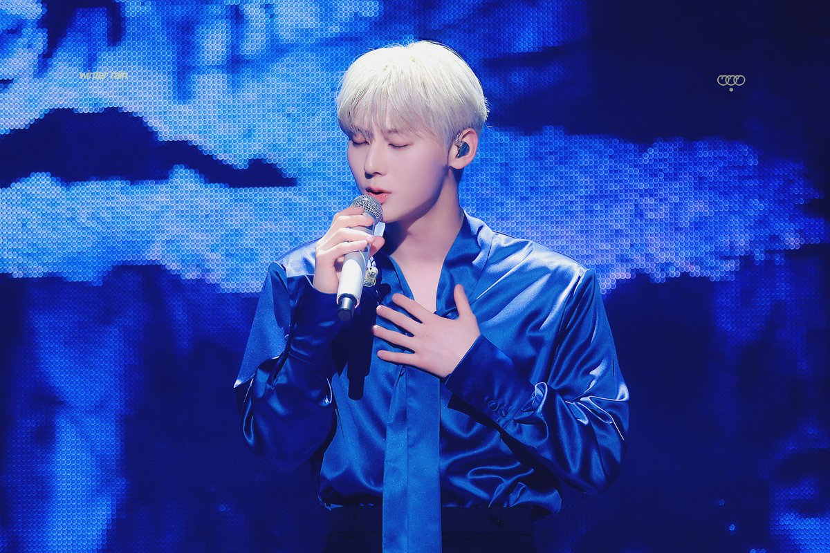 240309 도원결의

#Hwangminhyun #Minhyun #황민현 #민현