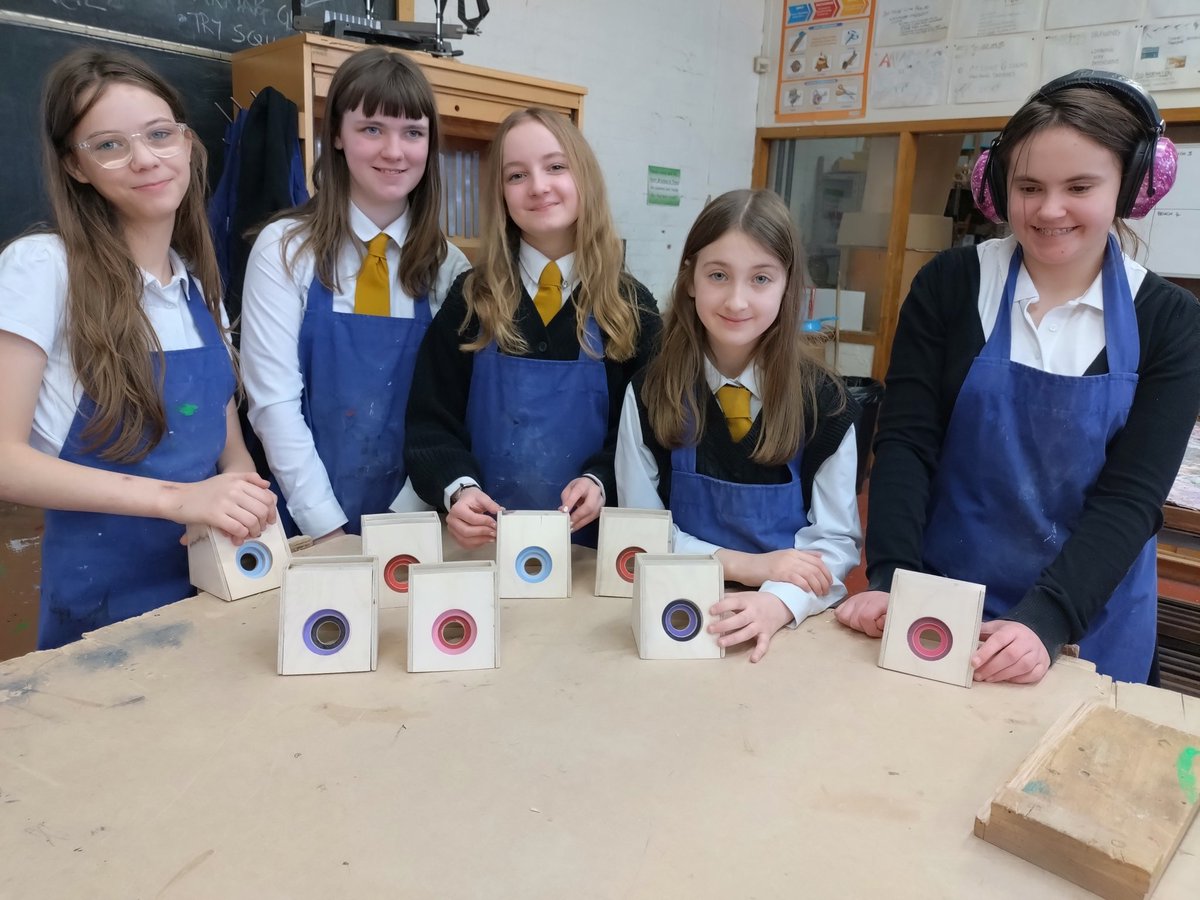 CHS_DandT's tweet photo. ESA 2 completed their Phone Speakers last week in woodwork 🎵🎶. Their woodwork skills really are superb! 🪚🔨📏
@Craigie_High @ESAcraigiehigh1 https://t.co/rDQfgOOnTB