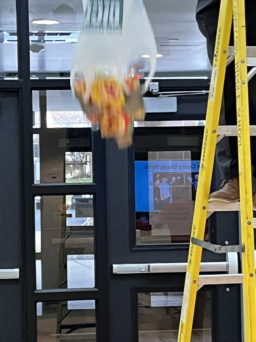 Heatherrocks40's tweet photo. 6th Grade Mars drop today went very well. Space ships were in good shape, budgets were well under 1 million dollars, but 2 of our egg astronauts did not survive. #STEAM @Mr_Bonney_Lopat @lopatsd https://t.co/YZ3q4sgJUn