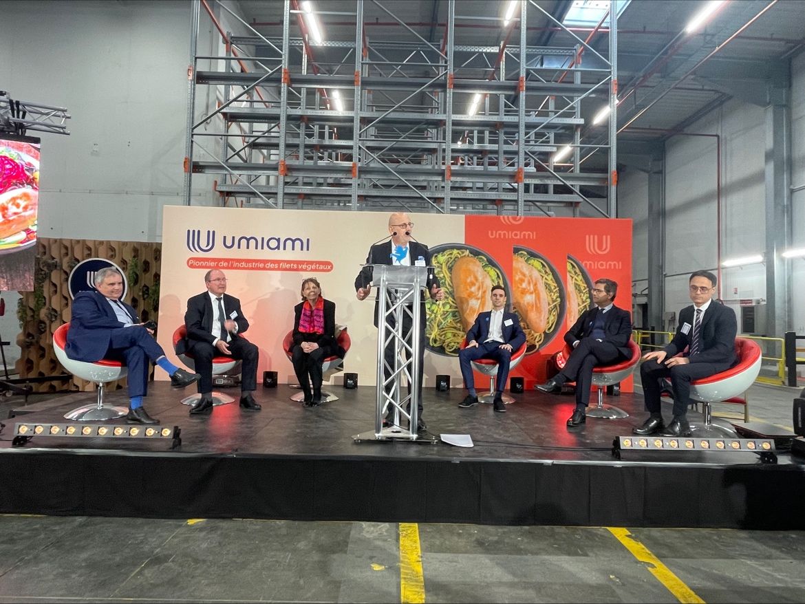 Prefet67's tweet image. #Entreprises | Josiane Chevalier @Prefet67 a inauguré  l'usine Umiami à #Duppigheim,  patrimoine économique de la région #GrandEst

🗨️ "Développer l’attractivité et le rayonnement de nos territoires est au cœur de l’action de l’État".
#France2030
#Territoiresdindustrie