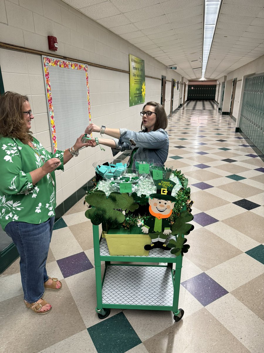 Mrs.CoachToliver tweet media