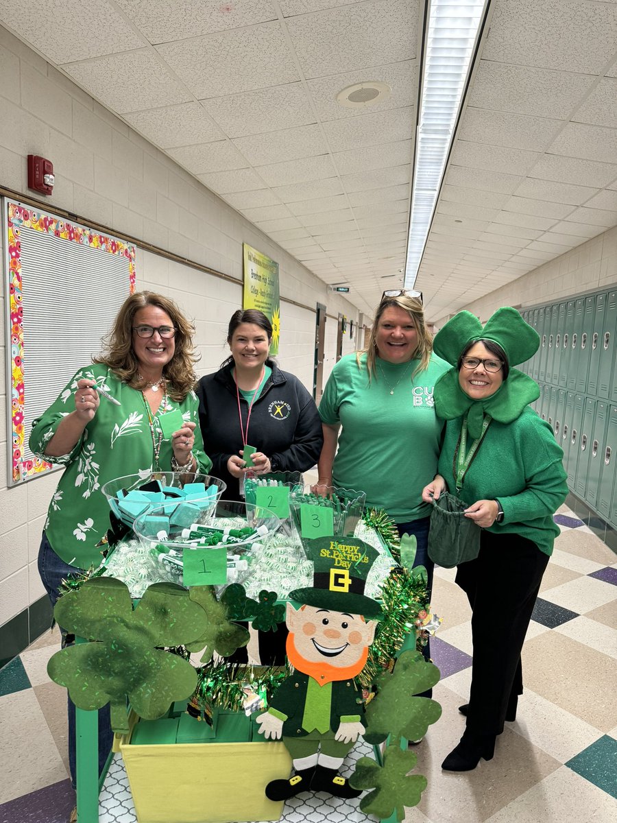 Mrs.CoachToliver tweet media