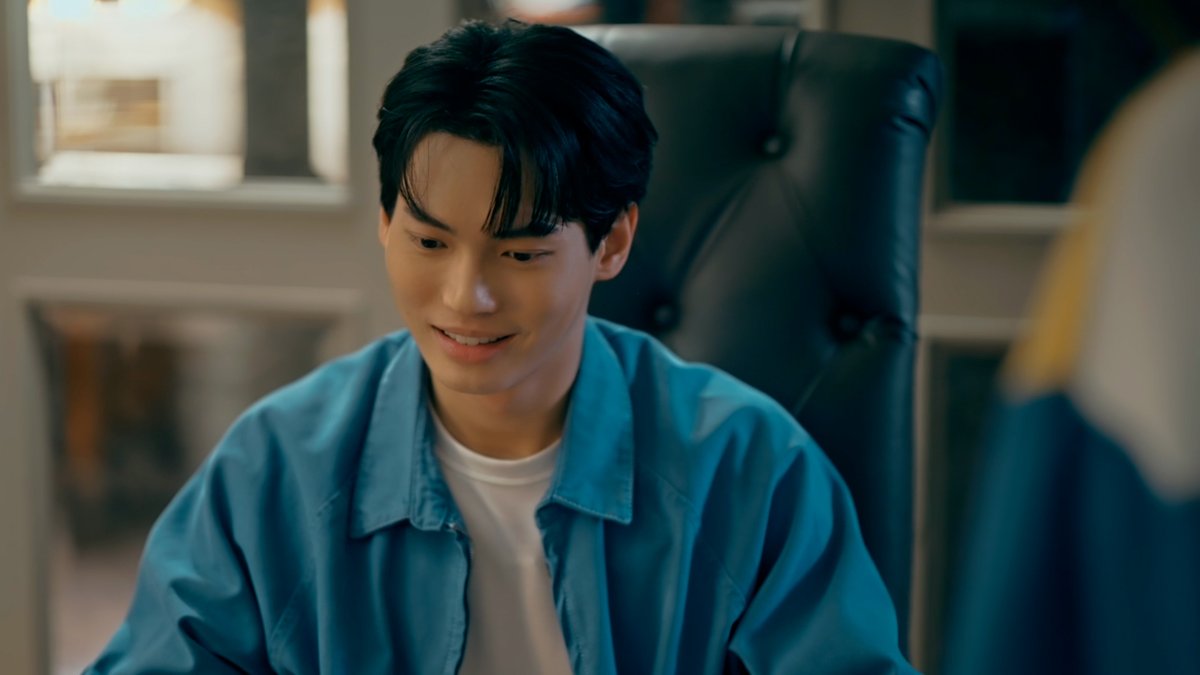 GMMTV's tweet photo. ยิ้มเลยยย #BeautyNewbieEP9 
@winmetawin https://t.co/QZ6q5WT1bm
