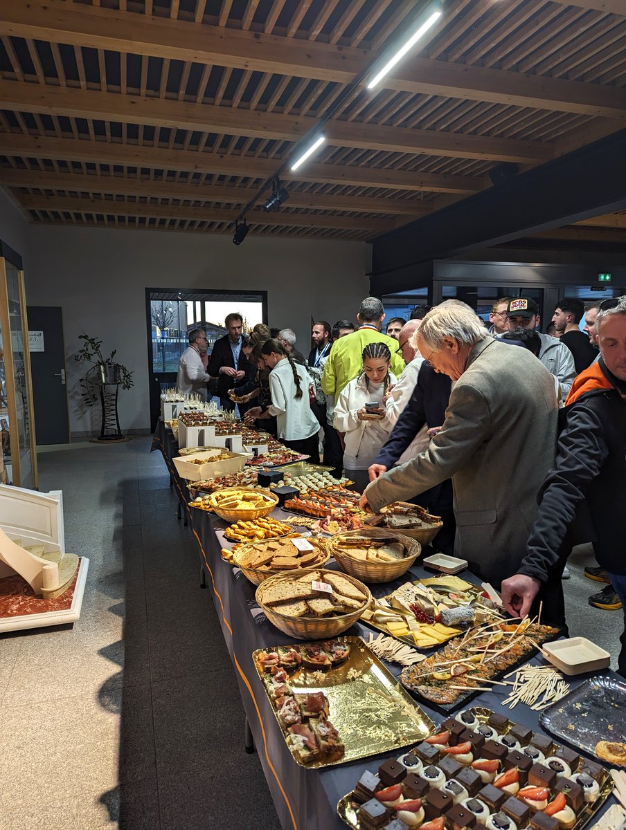 Nous avons accueilli la cérémonie de remise des titres régionaux 2023 du Concours "Un des Meilleurs Apprentis de France" aux lauréats du 31🛠️
Bravo aux lauréats et merci aux nombreux élus, représentants d'établissement, formateurs et familles qui se sont déplacés pour ce moment👍