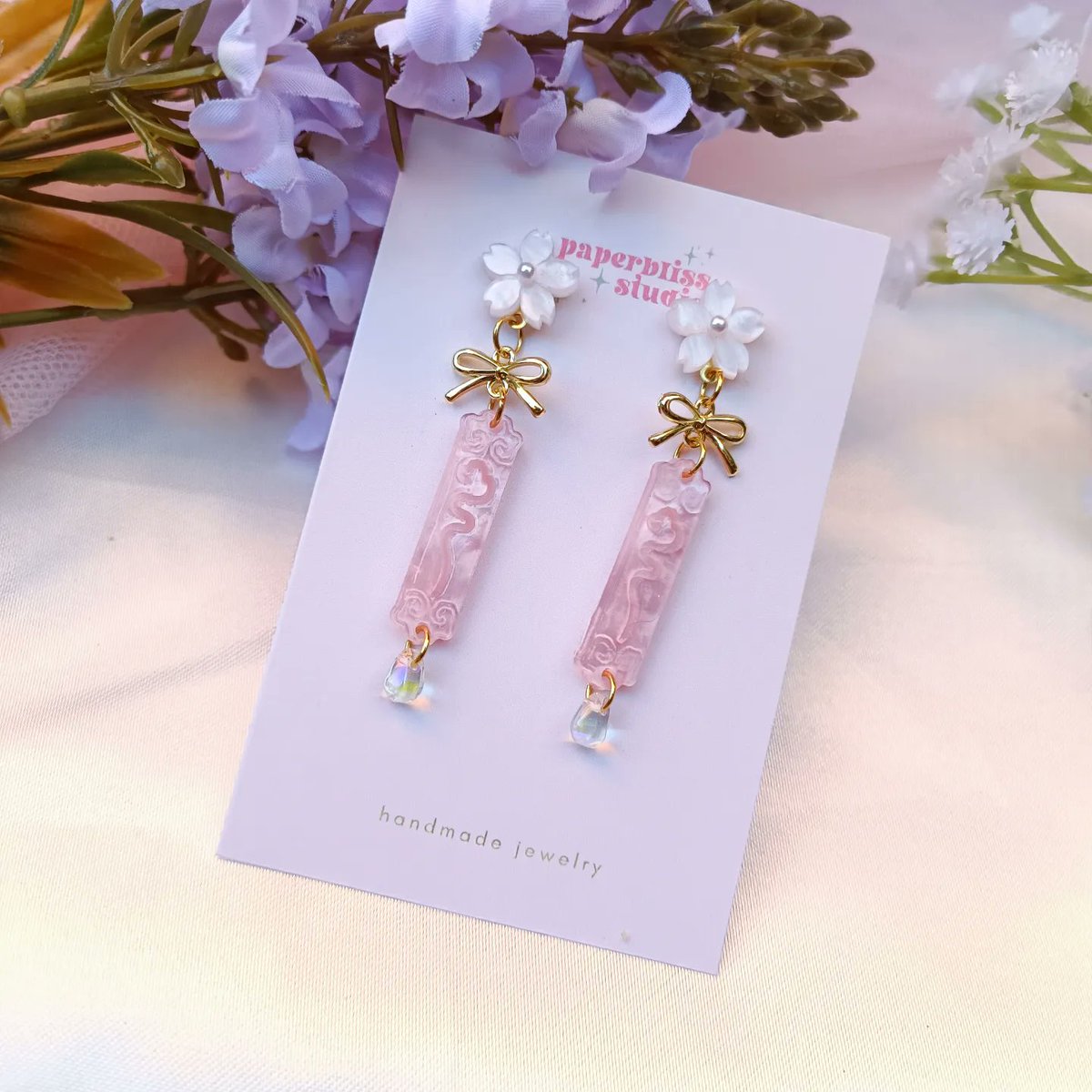 paperblissph's tweet photo. 🌸 𝑺𝒂𝒌𝒖𝒓𝒂 𝑬𝒂𝒓𝒓𝒊𝒏𝒈𝒔 🌸

--------------
#sakuraearrings #sakurablooms #cherryblossom #handmadejewelryph #handmadeph #floraljewelry #springjewelry #spring #springaccessories #accessoriesph #shoplocalph #smallbusinessph #jewelryph #jewelrymakers #stainlesssteeljewelry https://t.co/RC5EYUfjJk