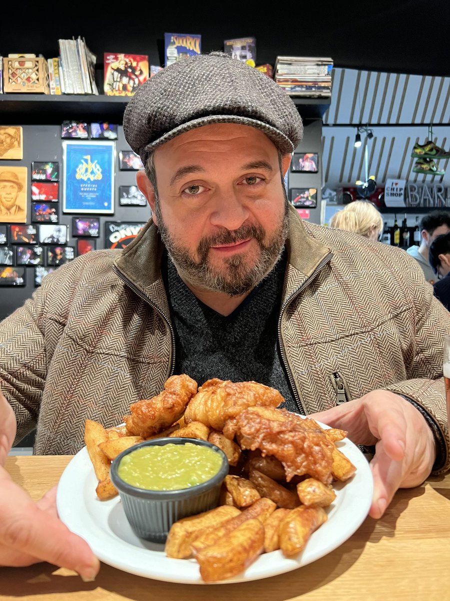 AdamRichman tweet picture