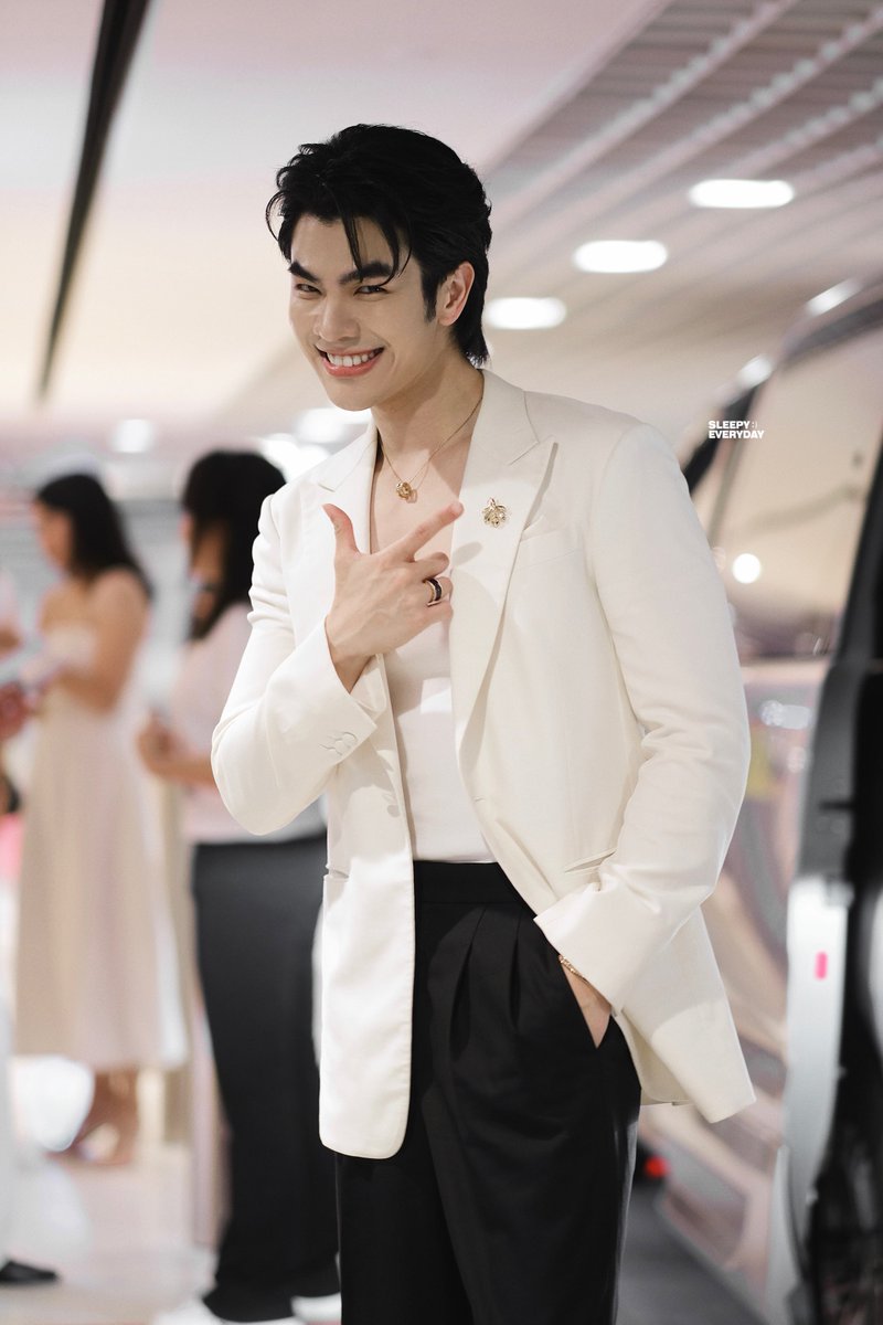 #GuerlainEventMYxMile #MilePhakphum 
—
Elegant 🤍🙇🏻‍♀️

<a href="/milephakphum/">mile phakphum</a>