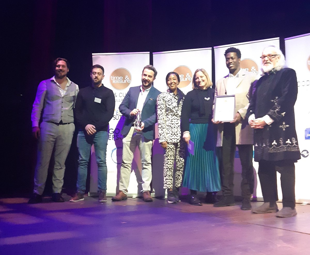 The Most Positive Food And Drink Experience in Putney Award is sponsored by @putney_bid and seeks to champion outstanding hospitality businesses in Putney! The winner is @Home_SW15 - congratulations! #FoodAndCultureAwards