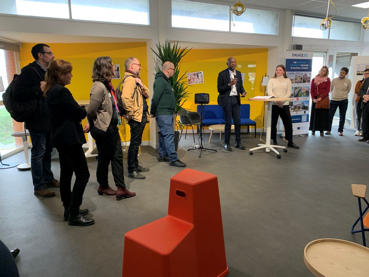 LearningLab-Network (@learninglabnet) on Twitter photo Ce matin, inauguration des espaces innovants de
l’<a href="/UTCapitole/">Université Toulouse Capitole</a> , membre du <a href="/LearningLabNet/">LearningLab-Network</a> .
3 laboratoires de pédagogies actives, collaboratives et connectées pour accompagner la transformation pédagogique de l’établissement.
Bravo aux équipes impliquées ! Ce matin, inauguration des espaces innovants de
l’<a href="/UTCapitole/">Université Toulouse Capitole</a> , membre du <a href="/LearningLabNet/">LearningLab-Network</a> .
3 laboratoires de pédagogies actives, collaboratives et connectées pour accompagner la transformation pédagogique de l’établissement.
Bravo aux équipes impliquées !