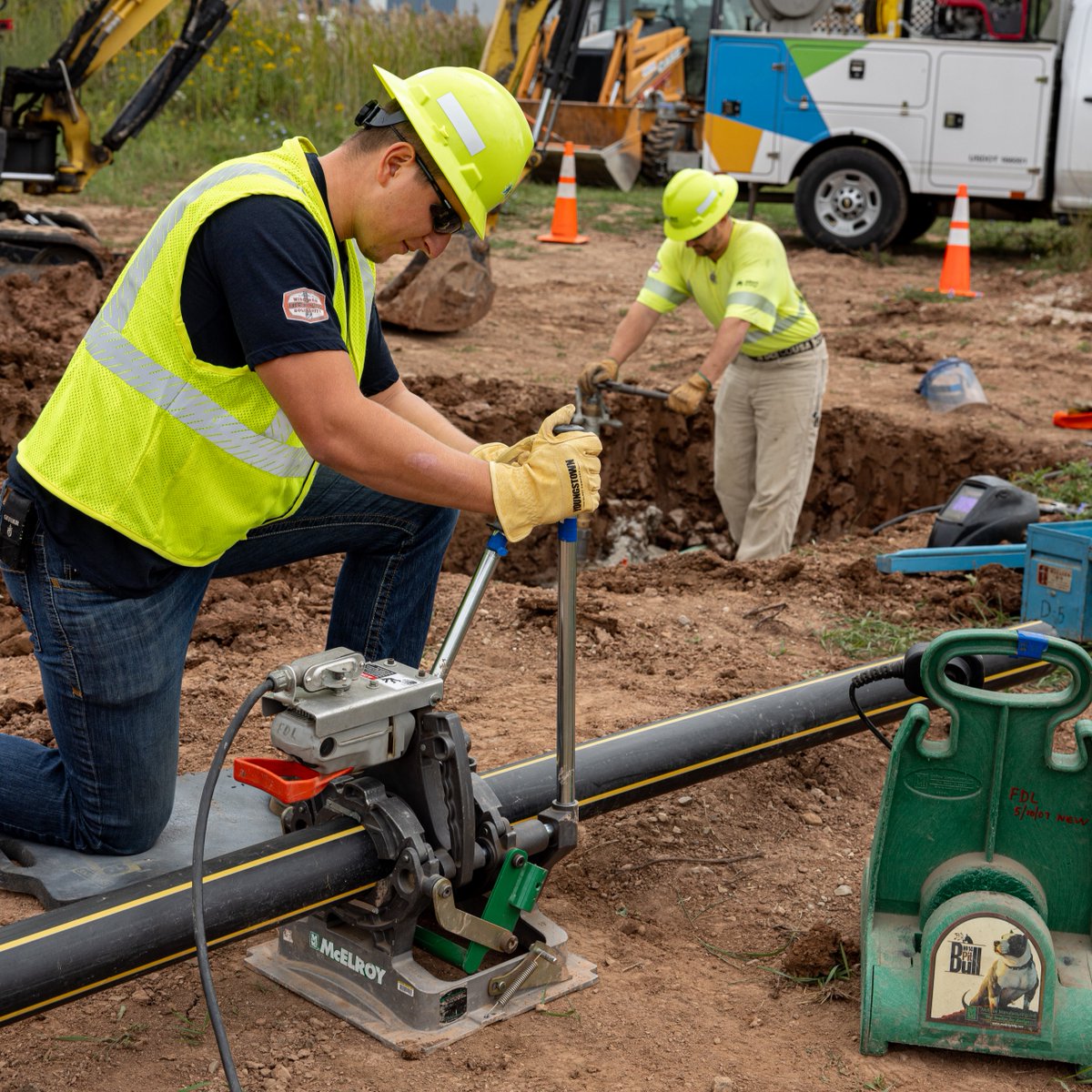 Happy National Gas Workers Appreciation Day! Our natural gas workers are invaluable members of our workforce, making sure our customers and communities are safe and have access to natural gas to heat their homes. Celebrate them with us today!