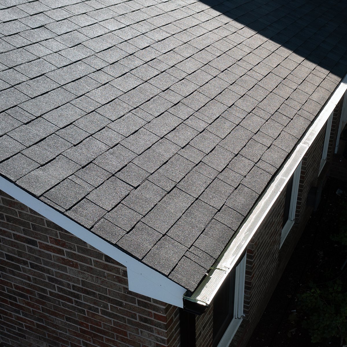 If you’re considering a roof upgrade or gutter protection for your home, trust Guy Roofing. Our team goes above and beyond to exceed your expectations. 🌟 

🔗guyroofing.com/schedule-appoi…
📞 800-771-0778