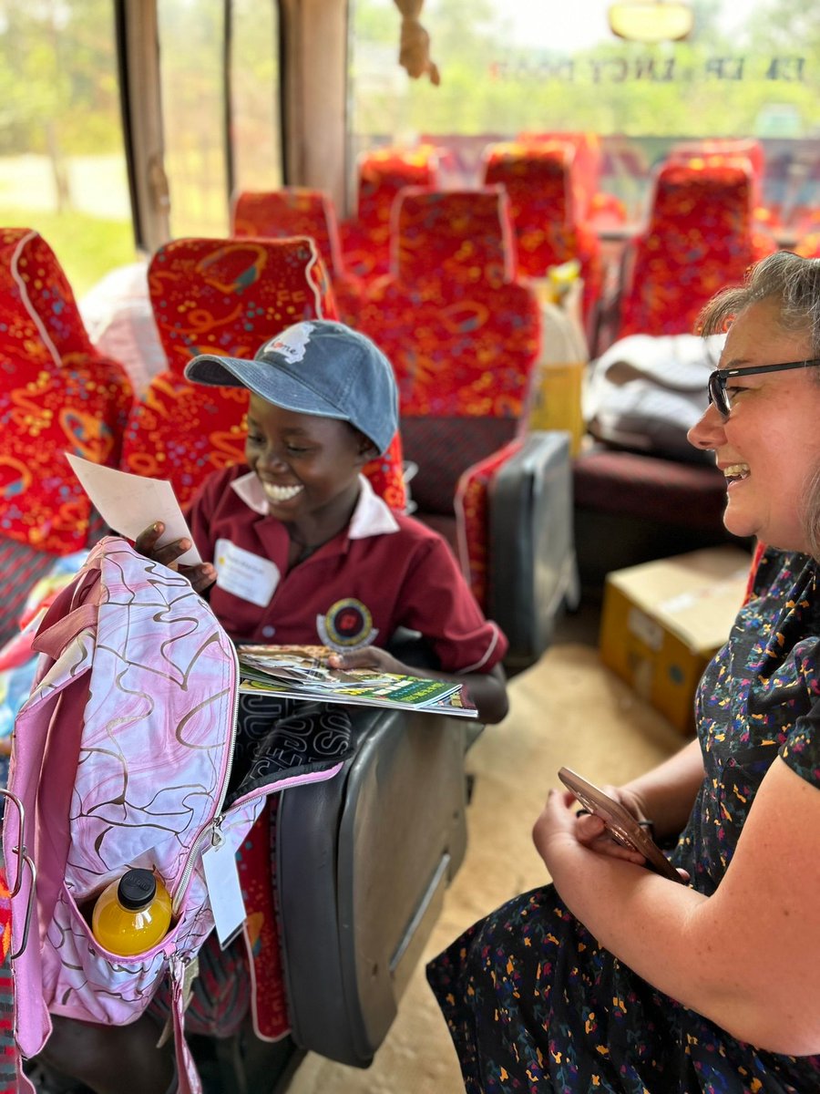 HH4Uganda's tweet image. A moment like no other - when a sponsor has the opportunity to spend quality time with the student they support 💕 #MissionTrips #CreateRelationships #TransformLives