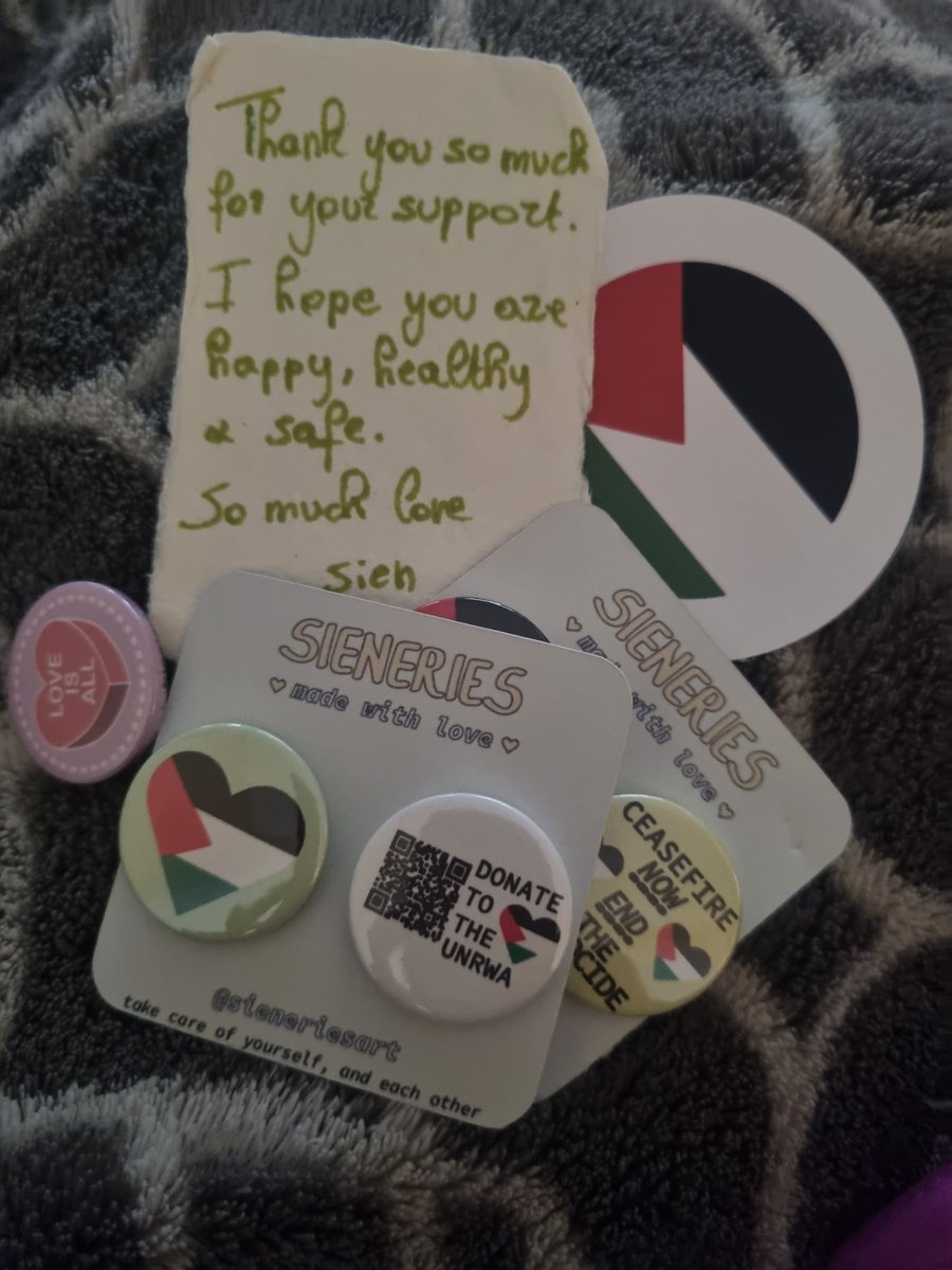 <a href="/sieneries/">sieneries</a> Thank you for the pretty package 💜 it's so cute

Everyone please consider ordering from Sien, all proceeds going to UNRWA 💜