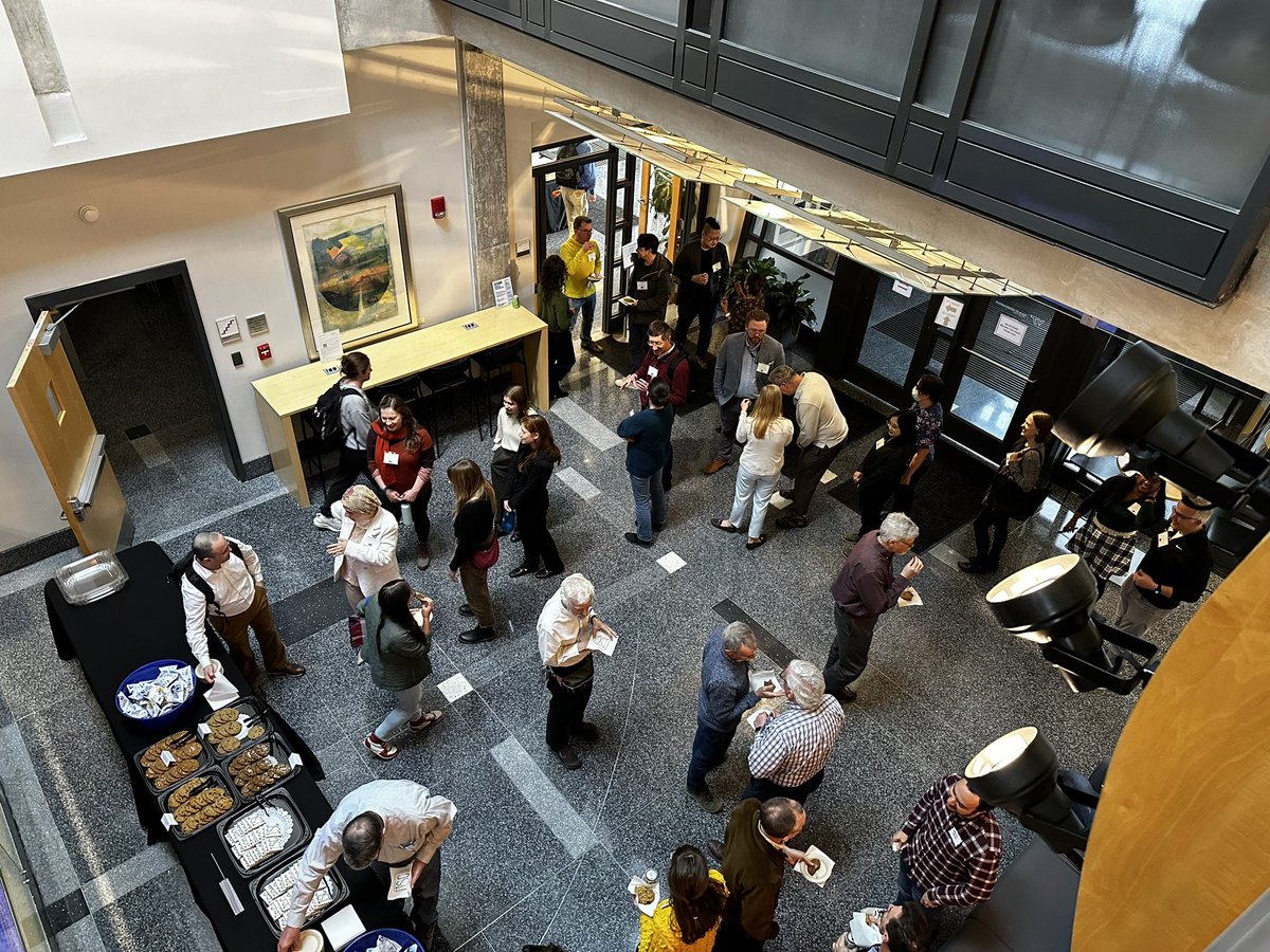 Last Friday the @ISWGvt hosted our first Invasive Species Symposium, and it was a huge success. >100 attendees from >30 units - wow! Looking forward to building on this incredible strength with our new hires! 🌿🦟🐈‍⬛ @FralinLifeSci @globalchangevt