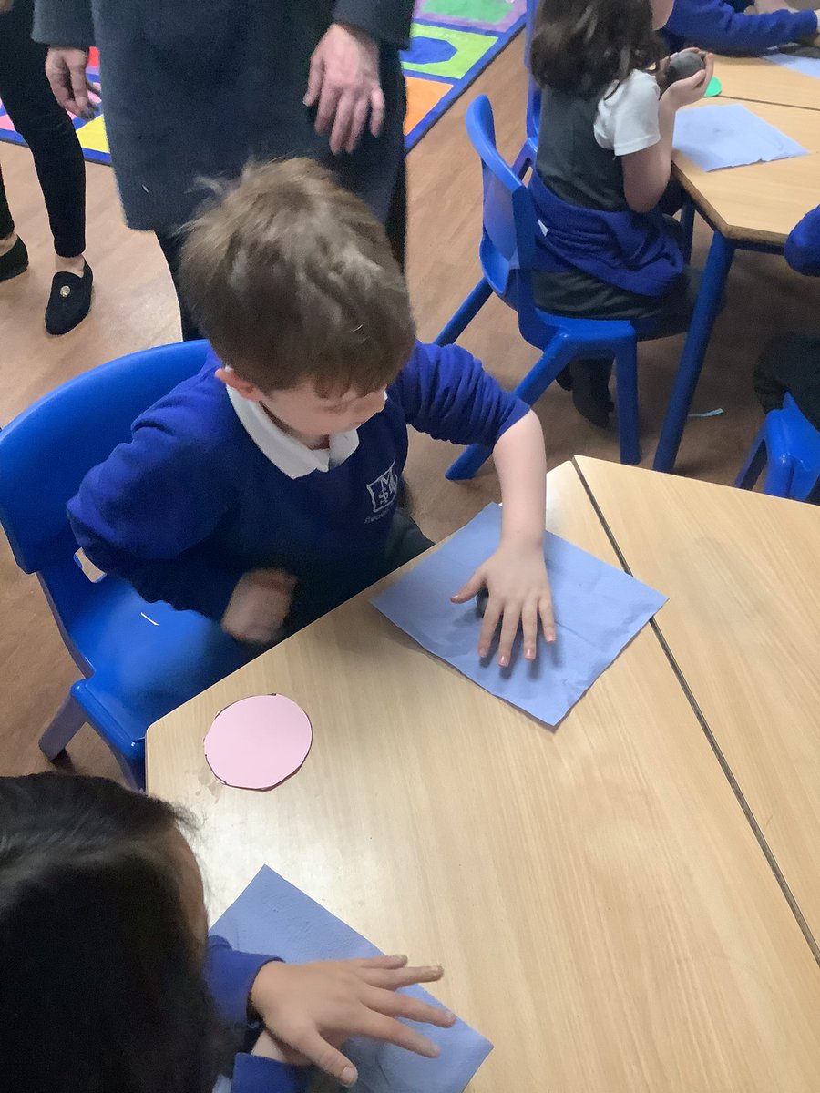 st_michaels_ham's tweet photo. Next we made stencils and cut our bases. It was lovely to see the children help one another. Step one complete! 👏😄#CLAYCLUB #SMITHArt #KS1 https://t.co/UvY92CgtPY