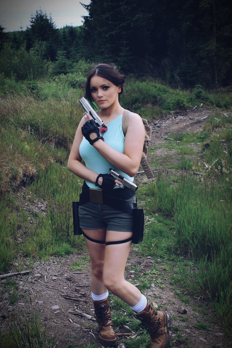 Tomb Raider 
#tombraider #tombraidercosplay #cosplay #laracroft #laracroftcosplay