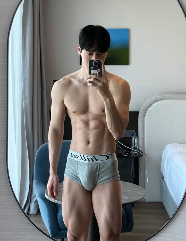 Martin070764071's tweet photo. 这个身材和包很喜欢😍😍😍😍 https://t.co/9aTzwdciGB