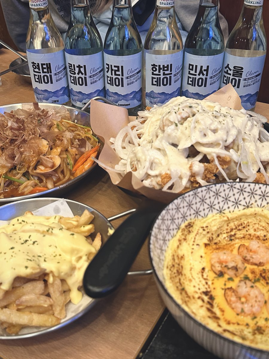 11uv20's tweet photo. 반디데이💖 https://t.co/p7StTW0skJ
