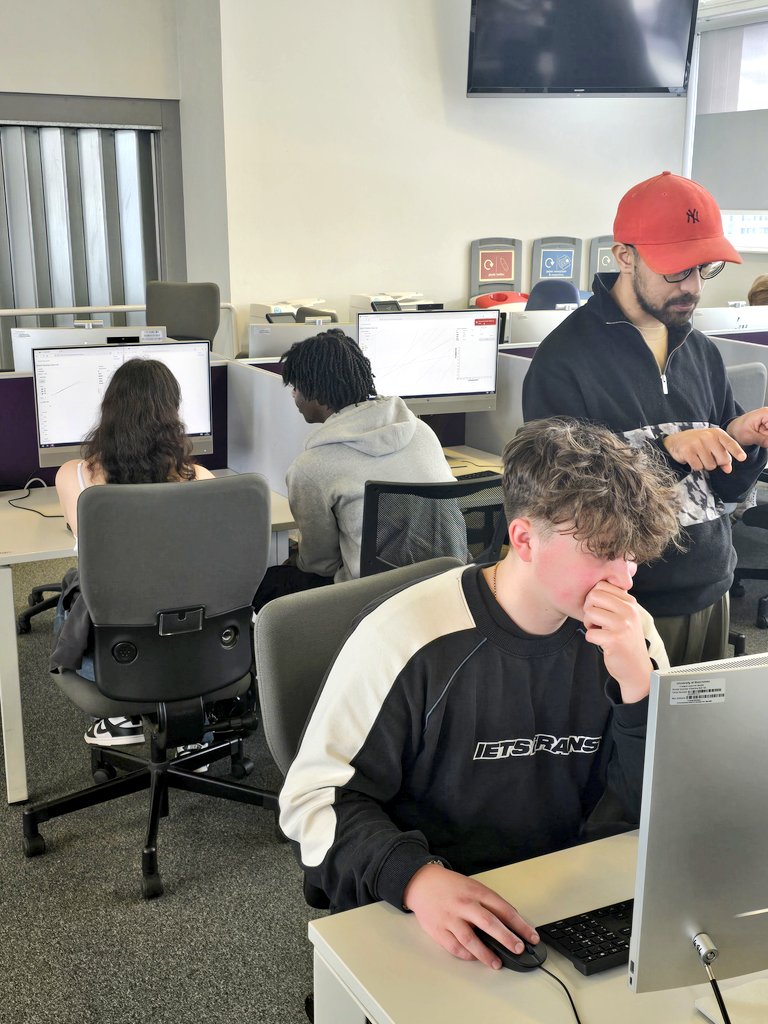 This afternoon 300 A-level students get to experience hands-on data analysis investigating the difference between matter and anti-matter with real data from the Large Hadron Collider <a href="/CERN/">CERN</a> here in Manchester as part of our Particle Physics Schools Masterclass! 👩‍💻⚛️💻