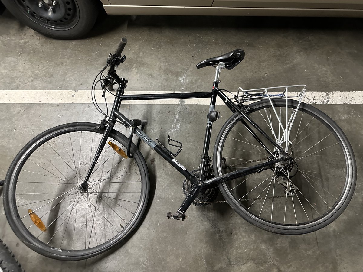 nvanrcmp's tweet image. Hey #NorthVan, we found these bikes. Is it yours? They are Schwinn Aphrodite Wid, silver/blue in color &amp;amp; a black Brodie-brand. They were reported abandoned in the LOLO area behind a residence with the locks still attached.  If it&apos;s yours, or if you know the owner, please call us…