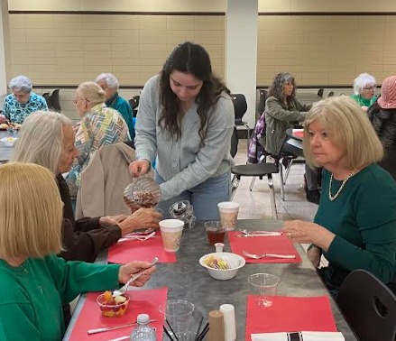 fc_outreach's tweet photo. Students had a great time visting and serving lunch to senior citizens from the FCASD community at our annual luncheon this past Saturday. #FCProud https://t.co/Jc2HbXqIah
