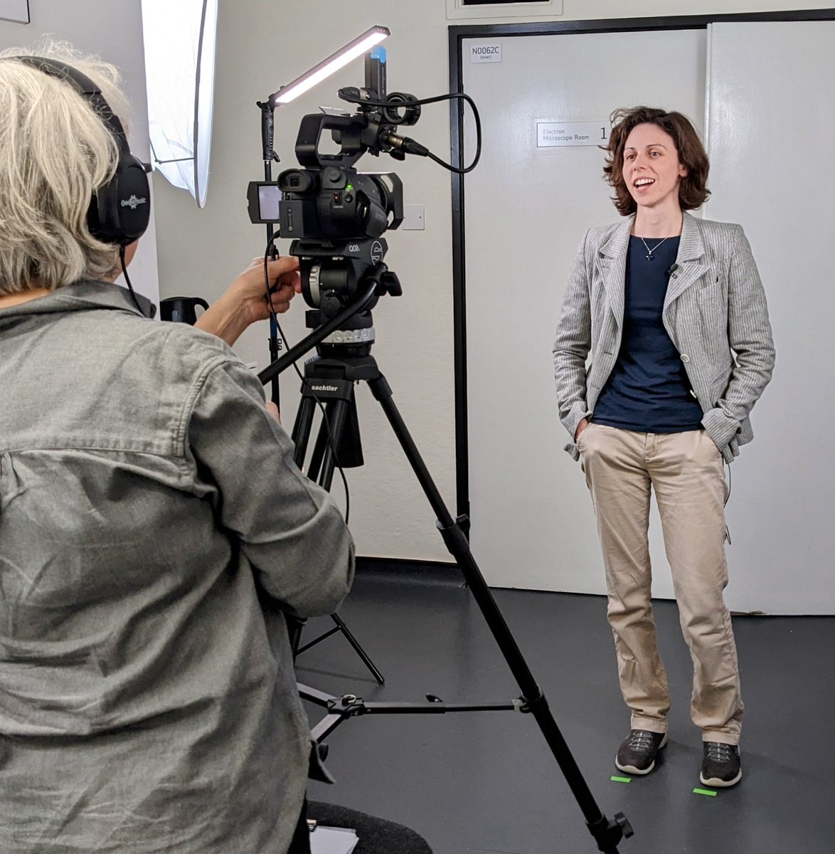 OU Electron Microscopy Suite (@ou_em_suite) on Twitter photo Exciting day interviewing one of our electron microscopy team members, Dr Giulia Degli Alessandrini, sharing her experience working with Oxford Instruments’s new software product - OiView! <a href="/OxInst/">Oxford Instruments</a> #Innovation #technology #microscopy #research #interview Exciting day interviewing one of our electron microscopy team members, Dr Giulia Degli Alessandrini, sharing her experience working with Oxford Instruments’s new software product - OiView! <a href="/OxInst/">Oxford Instruments</a> #Innovation #technology #microscopy #research #interview