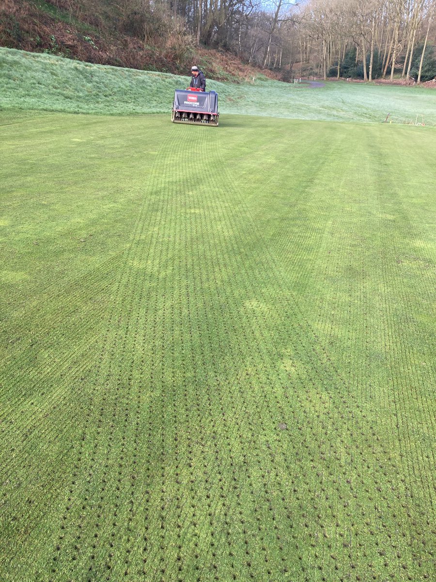 Well it was a decent day to at least get some maintenance done on the greens. Verti-drain,scarify,solid tine,top dress. Hopefully a dry night to finish off tomorrow. 🙏