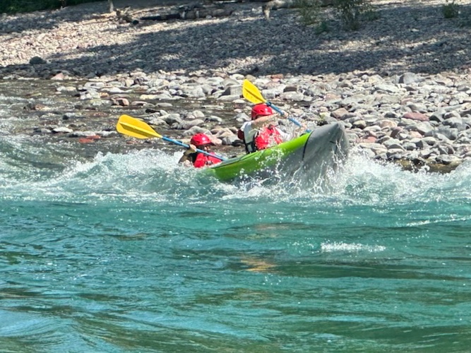 Interested in rivers? I teach Stream Ecology at Flathead Lake Bio Station @FLBSUM 15-26 July. Course centers on a 4-day river trip on the Middle Fork Flathead. There will be data analysis using R, whitewater, and lots of mayflies. flbs.umt.edu/apps/education…