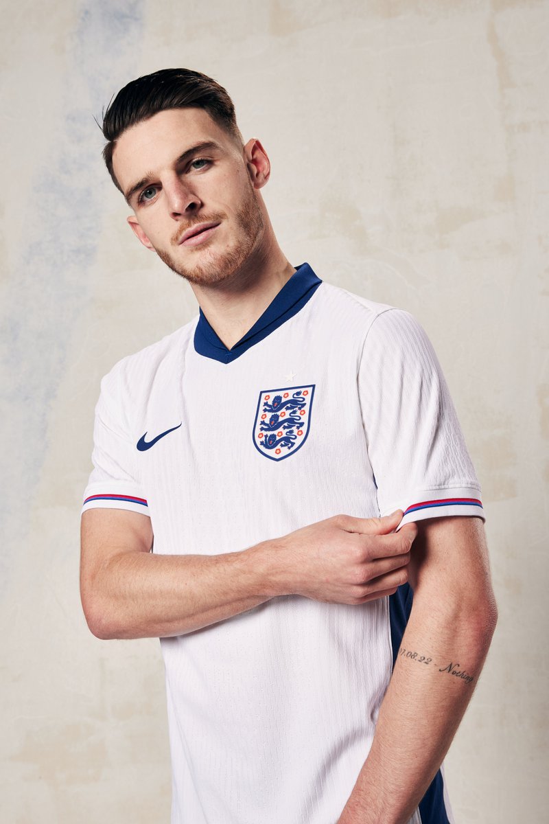 England's tweet photo. A thread of our new threads. 🧵 https://t.co/pzqkhkSuvc