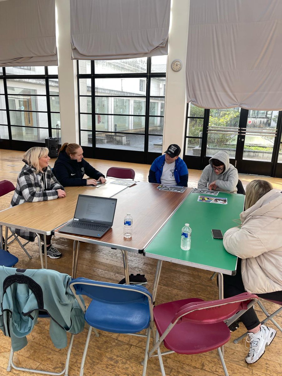 Diane Barbour tweet media