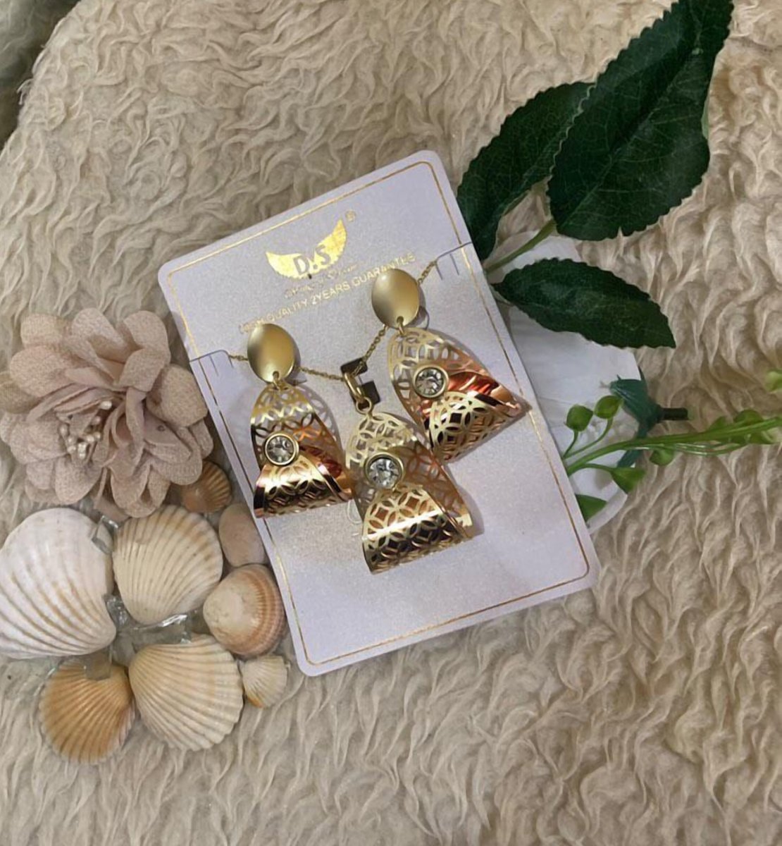 TheHayaaNg's tweet photo. Contemporary Gold and Brass jewelry set 

NGN4500 

📍 ZARIA (NATIONWIDE DELIVERY) https://t.co/ljpTKtVk8A
