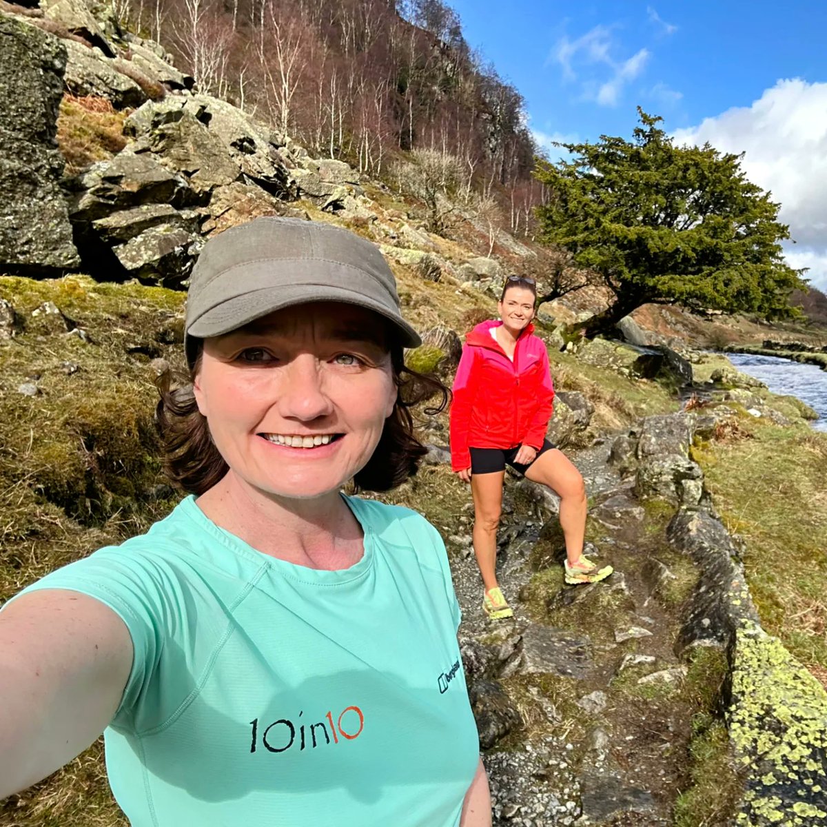 Dunc10in10's tweet photo. Monday ยฃ2 bus adventures ~ Rosthwaite to Ashness #10in10training ๐.
Spring is definitely in the air. What a beautiful morning ๐.
https://t.co/FkwHaRWGcH
#mondaymotivaton #Hiking #fellwalking #challenges #surpriseview #ashnessbridge #Borrowdale #lakedistrictcumbria https://t.co/uJeylJyzi9