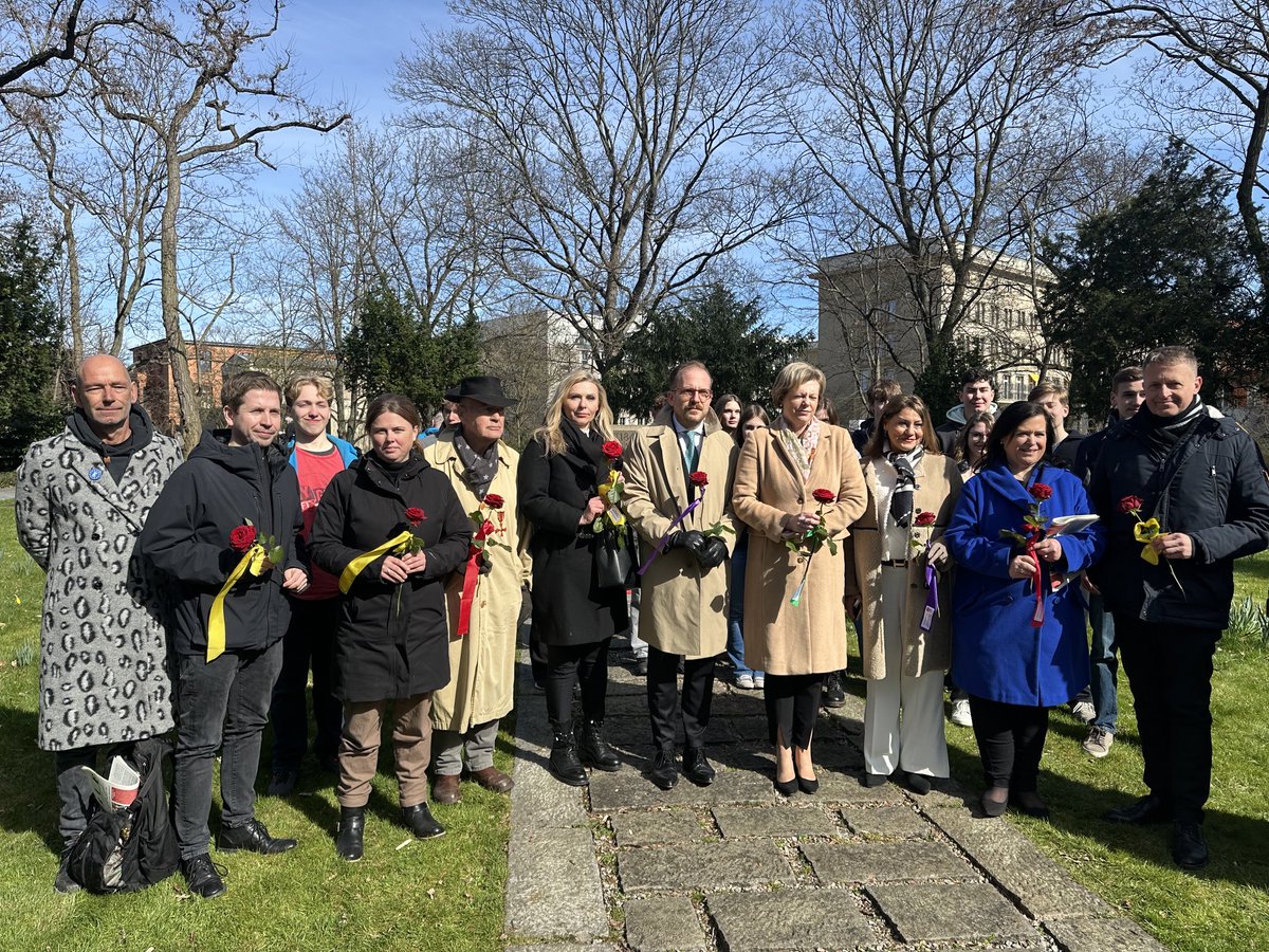 Clara Herrmann tweet media