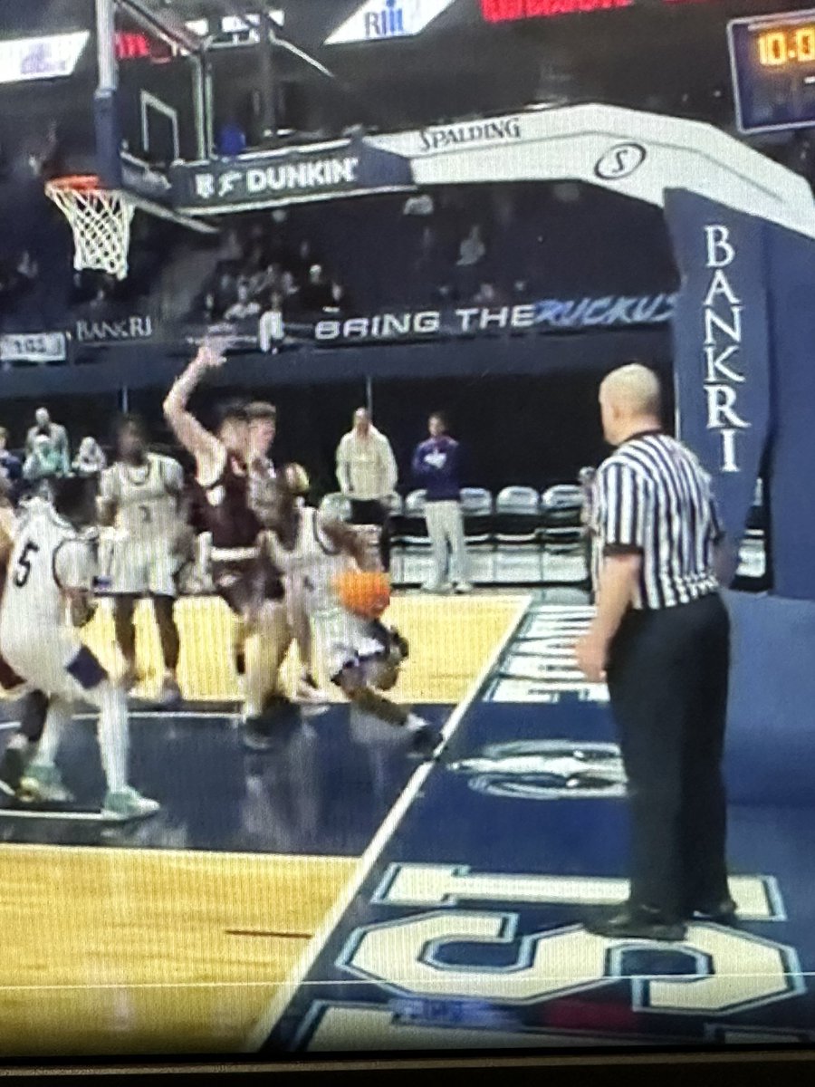DjLordFresh's tweet image. Lasalle got hosed!!! What was the ref doing ?! @JohnDePetroshow @projo @NBC10 @wpro