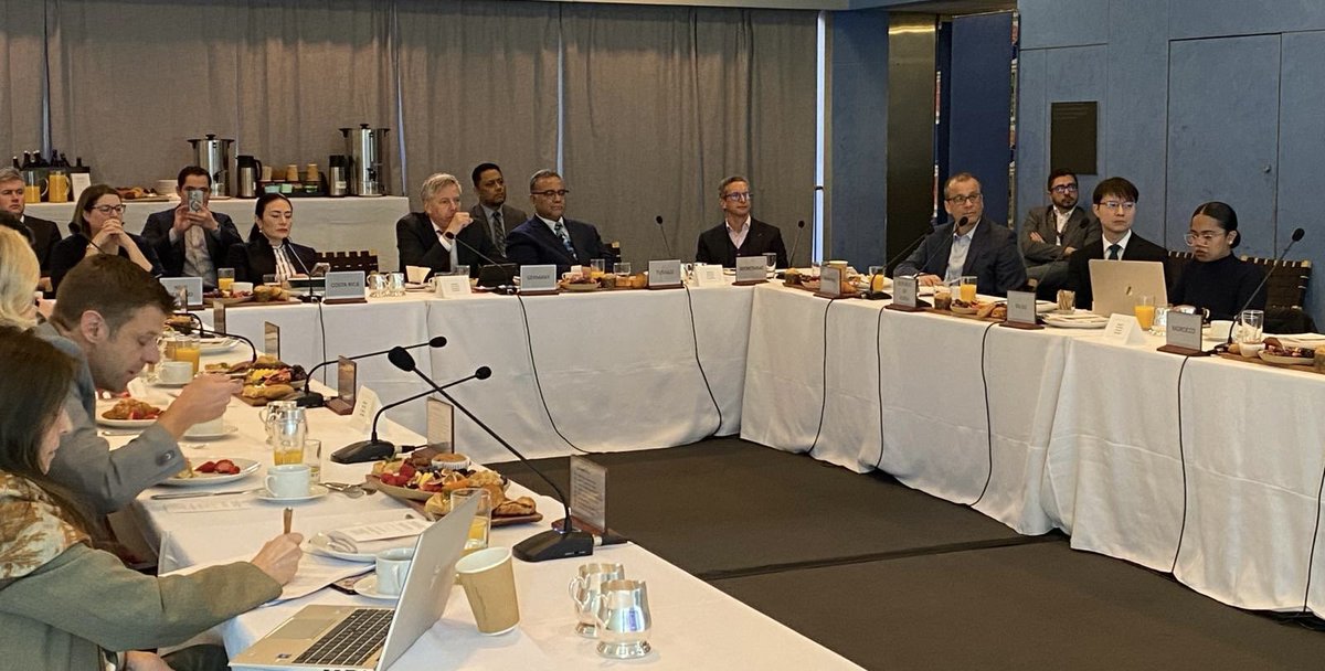 GermanAmbUN_NY's tweet image. Taking action against the multifaceted consequences of rising sea levels is crucial. Grateful for insightful retreat of #CSET Champions with distinguished experts of @NASA @UNESCO &amp;amp; Int‘l Law Commission #ILC.

Looking forward to high-level meeting in Sept facilitated by 🇨🇷 &amp;amp; 🇳🇿.