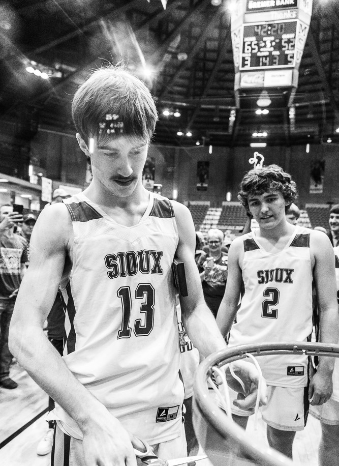 BSNSPORTS_NDakota (@bsnsports_nd) on Twitter photo Champions wear <a href="/BSNSPORTS/">BSN SPORTS</a> Victory Uniforms! Congrats again to @WHSSIOUX Boys Basketball & North Prairie HS Football! Photo Credit <a href="/NetworkPsp/">PSP Network</a> & <a href="/TylerHagenTHP/">Tyler Hagen</a> Champions wear <a href="/BSNSPORTS/">BSN SPORTS</a> Victory Uniforms! Congrats again to @WHSSIOUX Boys Basketball & North Prairie HS Football! Photo Credit <a href="/NetworkPsp/">PSP Network</a> & <a href="/TylerHagenTHP/">Tyler Hagen</a>