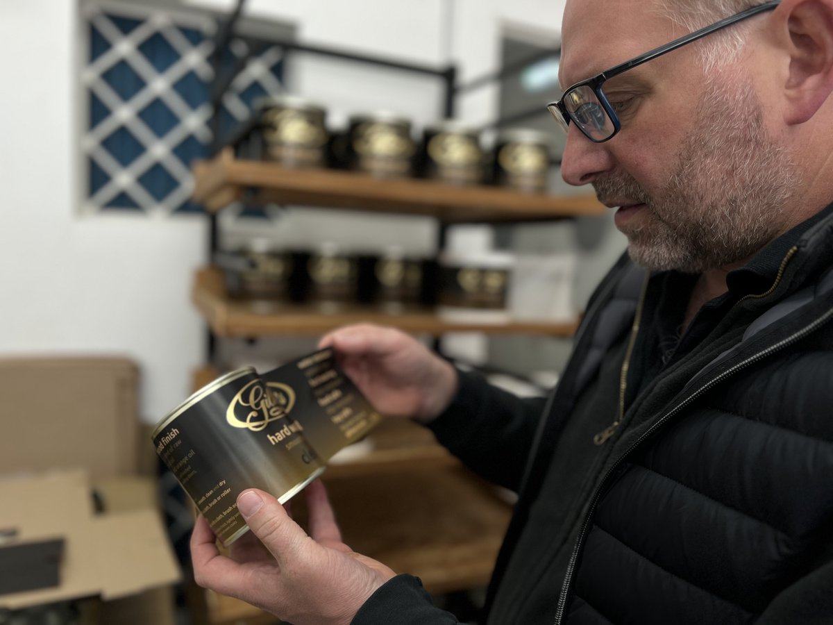 Inkreadible818's tweet image. Read our customer case study to find out more about what makes Gilboy’s so special and how they communicate this with their labels inkreadible.com/blog/gilboys-f…

#HotFoilLabels #EmbellishedLabels #LabelEnhancements #QualityLabels #BespokeLabels