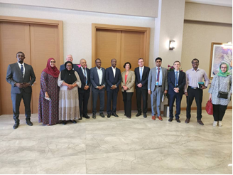 About a week ago, @FAO Deputy Director-General @BethBechdol and the @FAOSomalia team met with H.E. @Mr_ahmedaden, Minister of @MFBESomalia, confirming our commitment for sustainable fisheries development and need to engage with private sector – key partners to drive change.